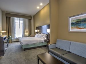 Holiday Inn Express & Suites Austin South