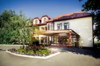Assol Hotel - 2-Star