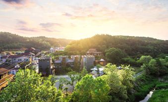 Gyeongju Wow House (Pool Villa)