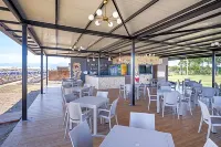 Elysium Green Suites - Breakfast