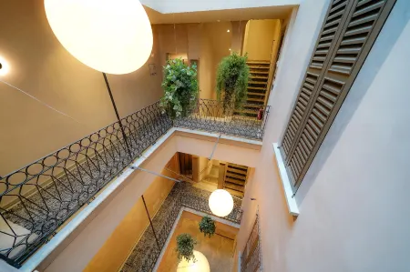 Bergamo Inn 21