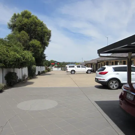 Cowra Crest Motel