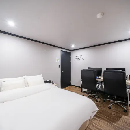 Seongnam Self Check in Hotel PC Отели рядом с достопримечательностью «Парк Huimangdae»
