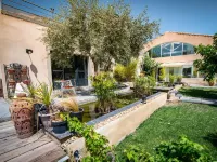 La Villa Ambrosia - Maison d'hôtes Narbonne Hôtels à : Cuxac-d'Aude