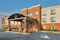Holiday Inn Express & Suites Bethlehem Arpt-Allentown Area Hotels in Danielsville