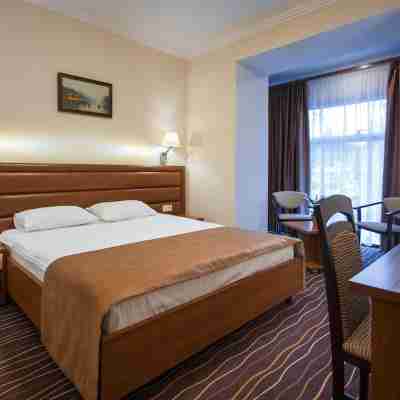 Premier Hotel Abri Rooms