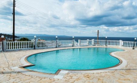 Stunning and Relaxing 3-Bed House in Pomos - Housity