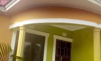 View Mountain House - Backpackers - Housity