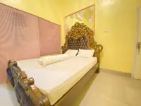 Homestay RN Near Taman Bambu Runcing Polewali Mitra RedDoorz Отели в г. 