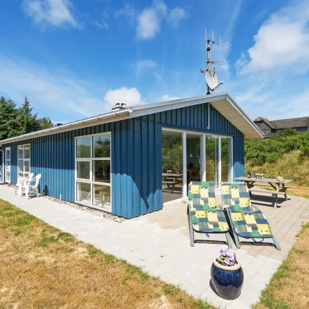 "Sigfride" - 500m from the Sea