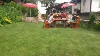 Sharkov Guest House - 2 ดาว