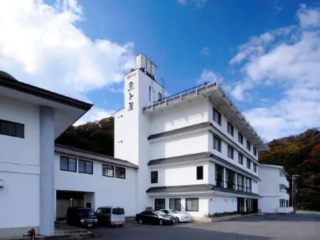 Hamasaka Onsen Totoya Отели в г. Синъонсен