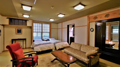Cest la VIE Hotels in Yorii