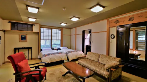 Cest la VIE Hotels in Yorii