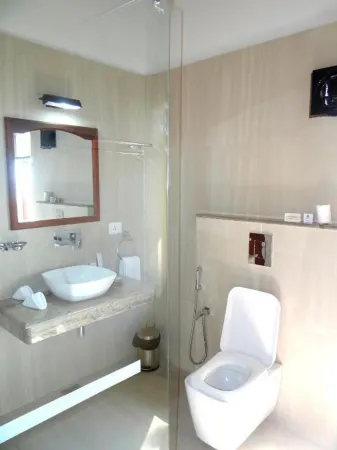 Amritara Poovath Beachfront Heritage