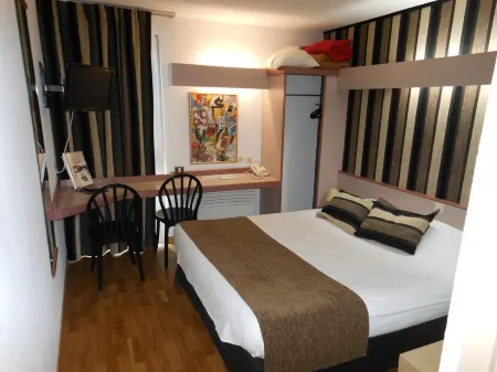 Hôtel Eclipse Отели рядом со станцией Houdan