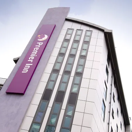 Premier Inn London Wimbledon South Отели рядом с достопримечательностью «Железнодорожный вокзал Норбери»