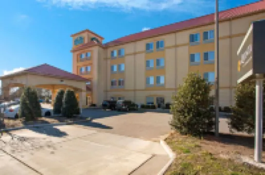 La Quinta Inn & Suites by Wyndham Norfolk