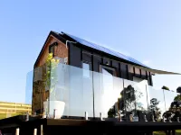Compass Hut Hotels in Forthside