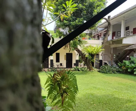 Hotel Transitinn Отели в г. Jatiasih