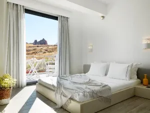 Eleia Seafront Rooms & Villas