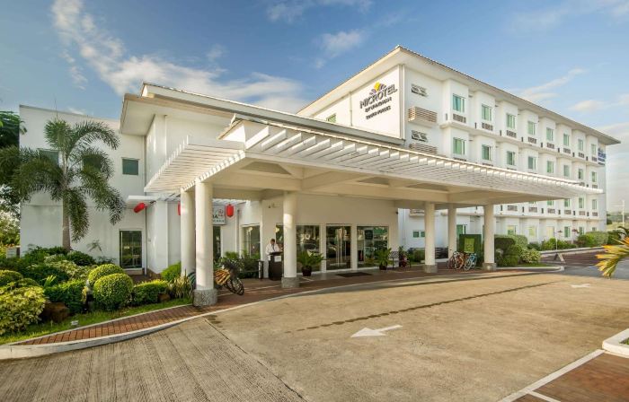 Microtel by Wyndham South Forbes Near Nuvali