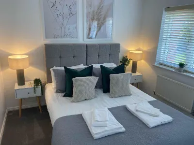 Sutton Heath Lodge Hotels near The Range, St Helens
