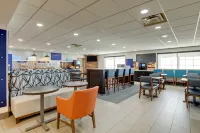 Holiday Inn Express & Suites I-95 Capitol Beltway-Largo Các khách sạn ở Lake Arbor