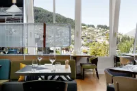 QT Queenstown - breakfast