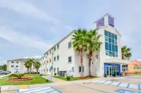 Motel 6 Biloxi, MS - Beach