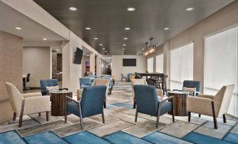 La Quinta Inn & Suites by Wyndham San Bernardino - Housity
