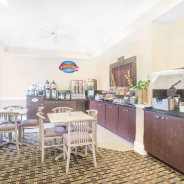 Baymont by Wyndham Crestview