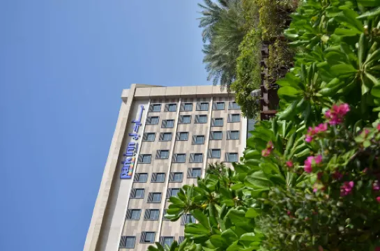 Yas Plaza Bay by IHG (formerly Park Inn by Radisson, Abu Dhabi Yas Island) Außen Photos