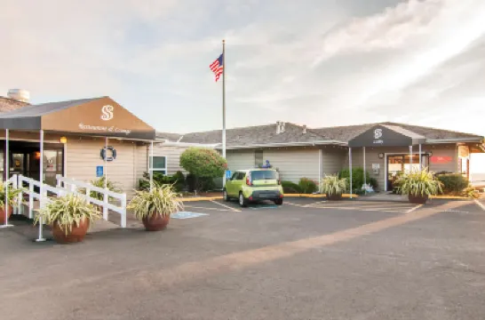 Clarion Inn Surfrider Resort Hotels in Gleneden Beach