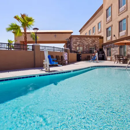 Best Western Plus New Barstow Inn  Suites