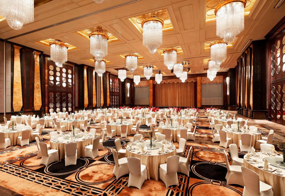 3. 쉐라톤 선전 푸..