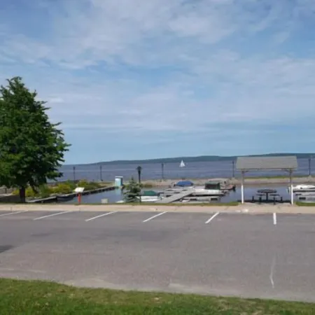 Haileybury Beach Motel