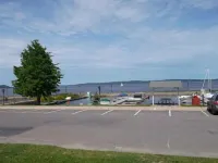 Haileybury Beach Motel - Мотели