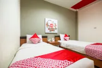 Wahana Inn Singkawang فنادق في Sedau