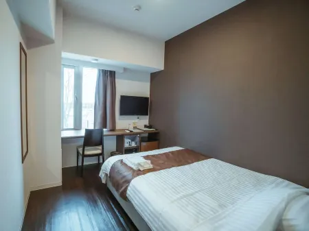 Hotel GranView Fukuoka Airport Отели в г. Сасагури