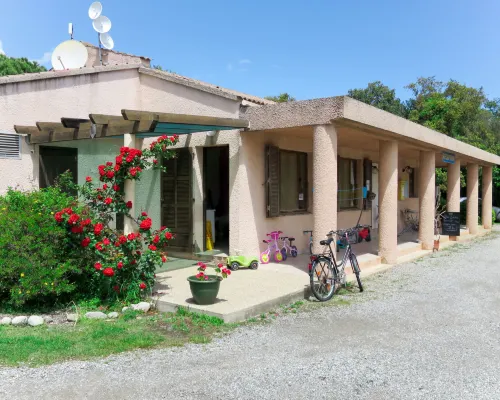 Samoa 塔拉撒尼住宿飯店