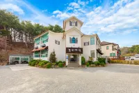 Gangneung Gyeongpo Pine Pension