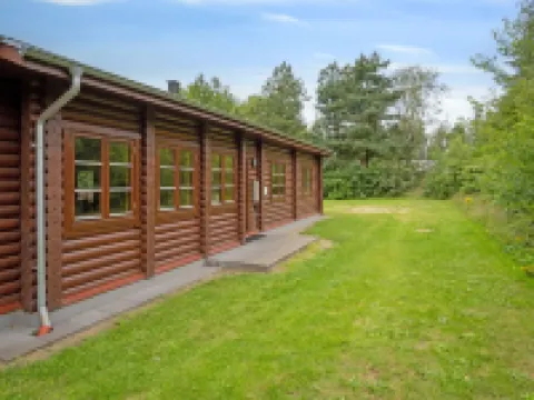 "Frederica" - 30km from the Sea