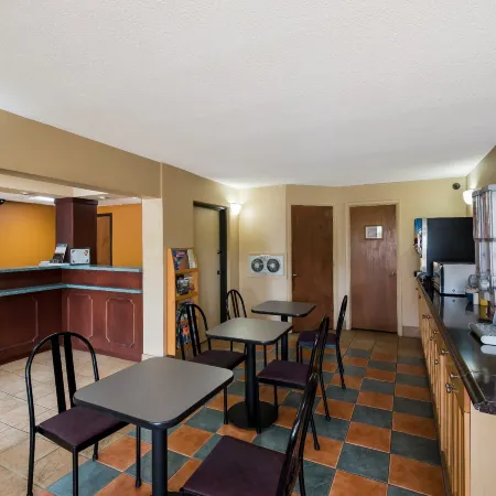 Red Carpet Inn Elkton
