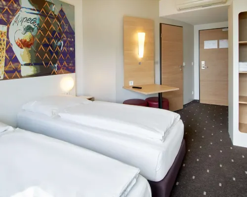B&B HOTEL Frankfurt-Nord Hotels near Harheim