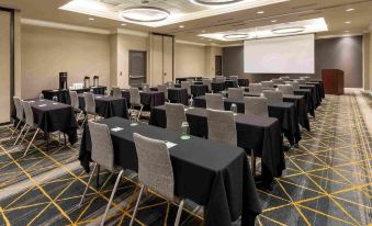 Holiday Inn Toledo-Maumee (I-80/90)