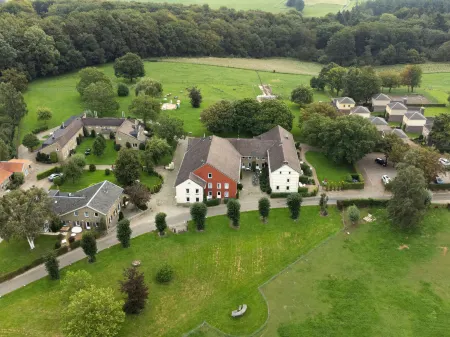 Bungalowpark Landsrade Отели в г. Gulpen