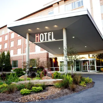 I Hotel and Illinois Conference Center - Champaign Отели в г. Шампейн