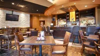 Best Western Cold Lake Inn - bar