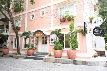 Hotel Aura by Woco Stays